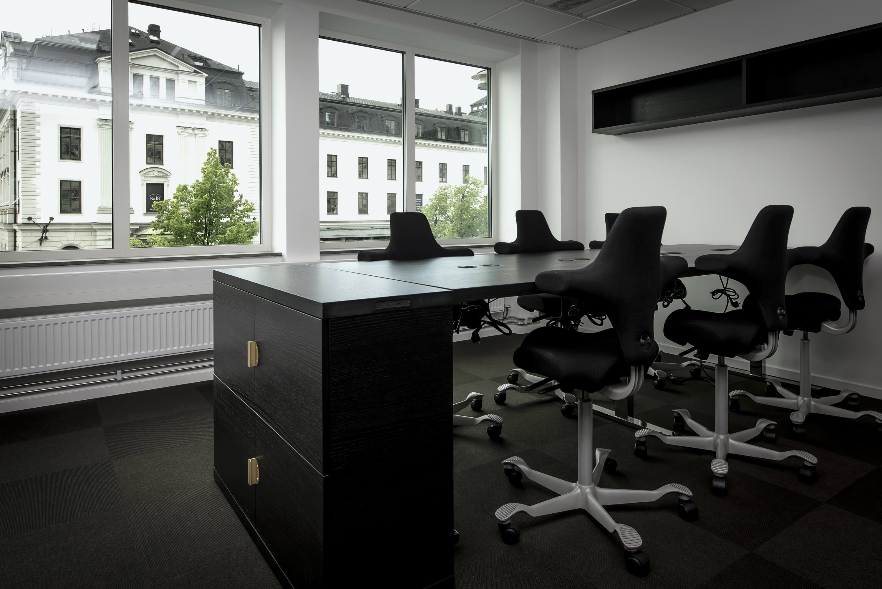 private_office_2